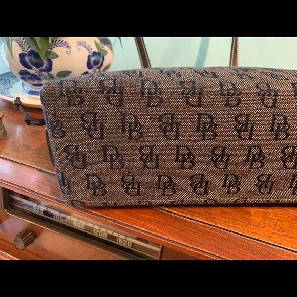 Dooney & Bourke Signature Fabric/Leather Trim - Picture 4 of 8